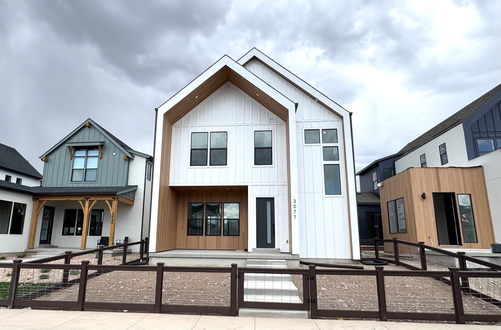*APRIL/MAY completion. Golden Nugget Awardwinning Chamonix features Scandinavian-inspired design with open-concept living, abundant natural light, backsplash windows, wall-to-wall kitchen cabinetry, oversized statement island, 9' ceilings, energy-efficient GE appliances, dual-pane windows, smart home features, keyless entry, tankless water heater, spacious walk-in closets, and a luxurious primary suite with a large euro glass shower. This is your chance to live in the home that won 3 National Gold Nugget Awards for Excellence in Design, Best Single-Family Detached Home, and Home of the Year. Located in Firefly, a master-planned community designed for kids to live life unplugged, this neighborhood encourages connection, play, and adventure. Firefly spans over 350 acres of parks, trails, and amenities including a skate and wheels park, bike pump track, downhill mountain bike course, pickleball and basketball courts, playgrounds, and miles of trails. Firefly also features the region's only full-time Activities Director, hosting weekly events that bring neighbors together. Located in Eagle Mountain with easy access to Silicon Slopes, shopping, and entertainment-just 40 miles south of Salt Lake City and 30 miles north of Provo. Tour this beautiful Candlelight home and experience why Firefly is one of Utah County's fastest-growing and most family-focused communities.