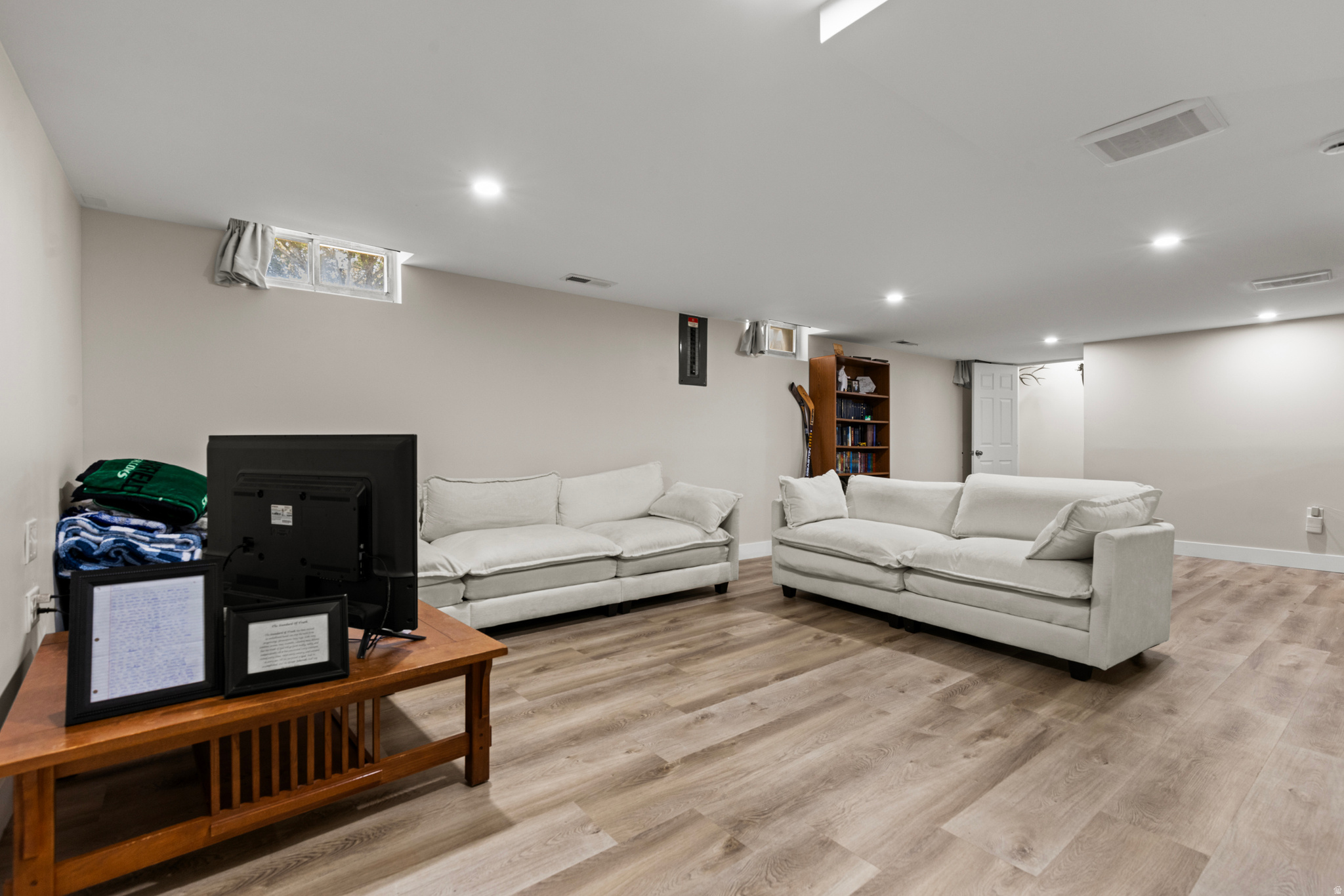 SOUTH EL RANCHO - Residential