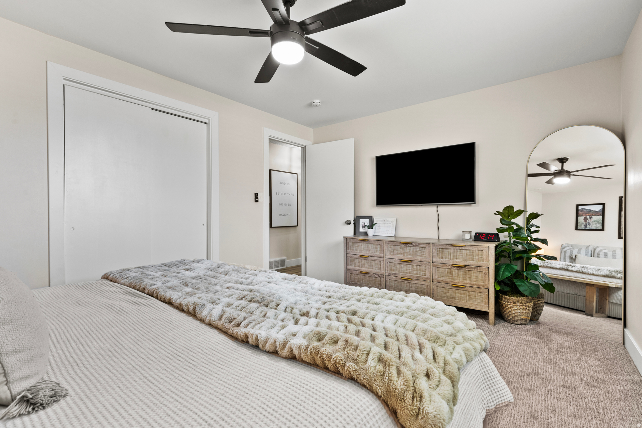 SOUTH EL RANCHO - Residential