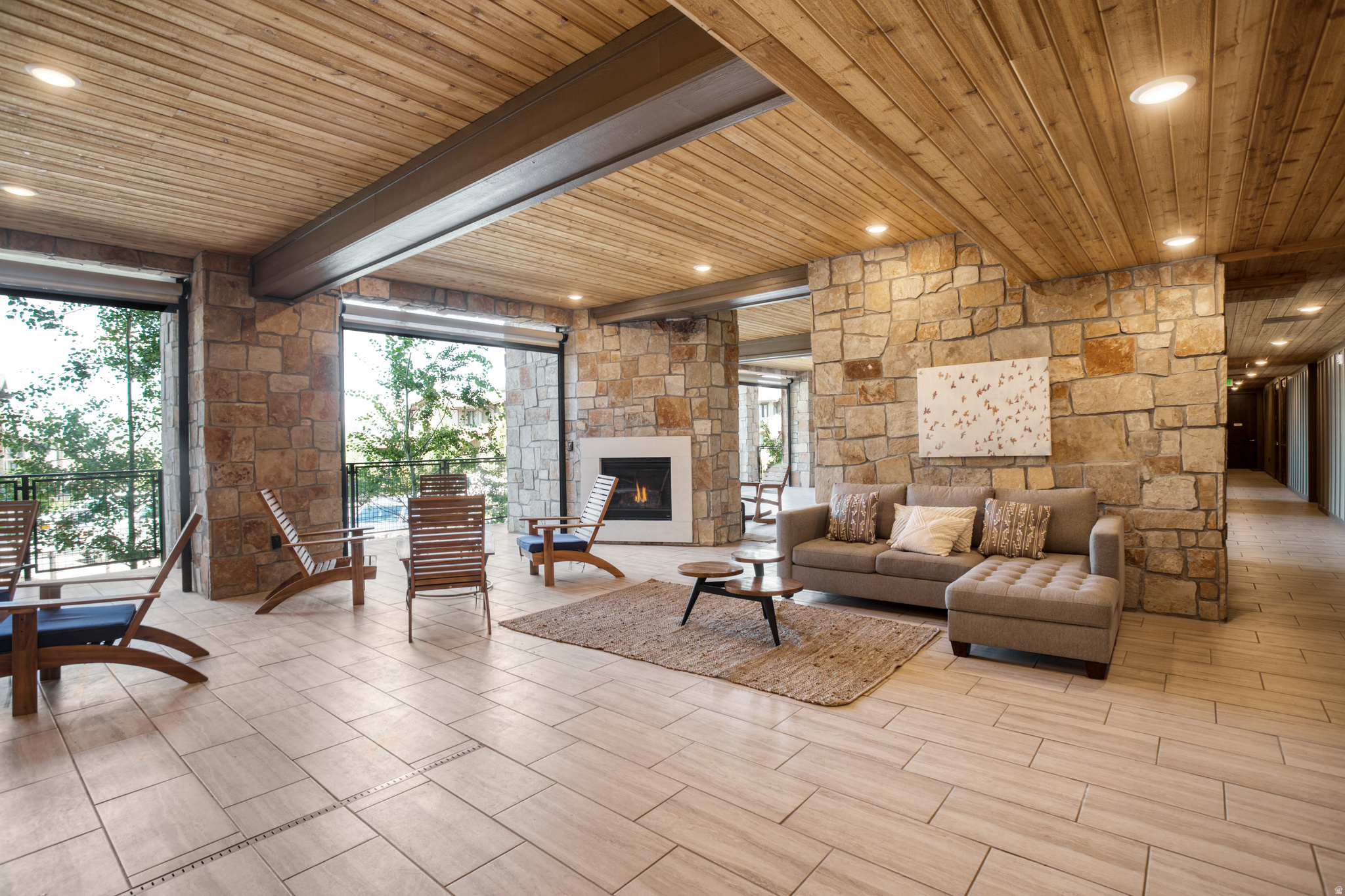BLACKSTONE FLATS - Residential