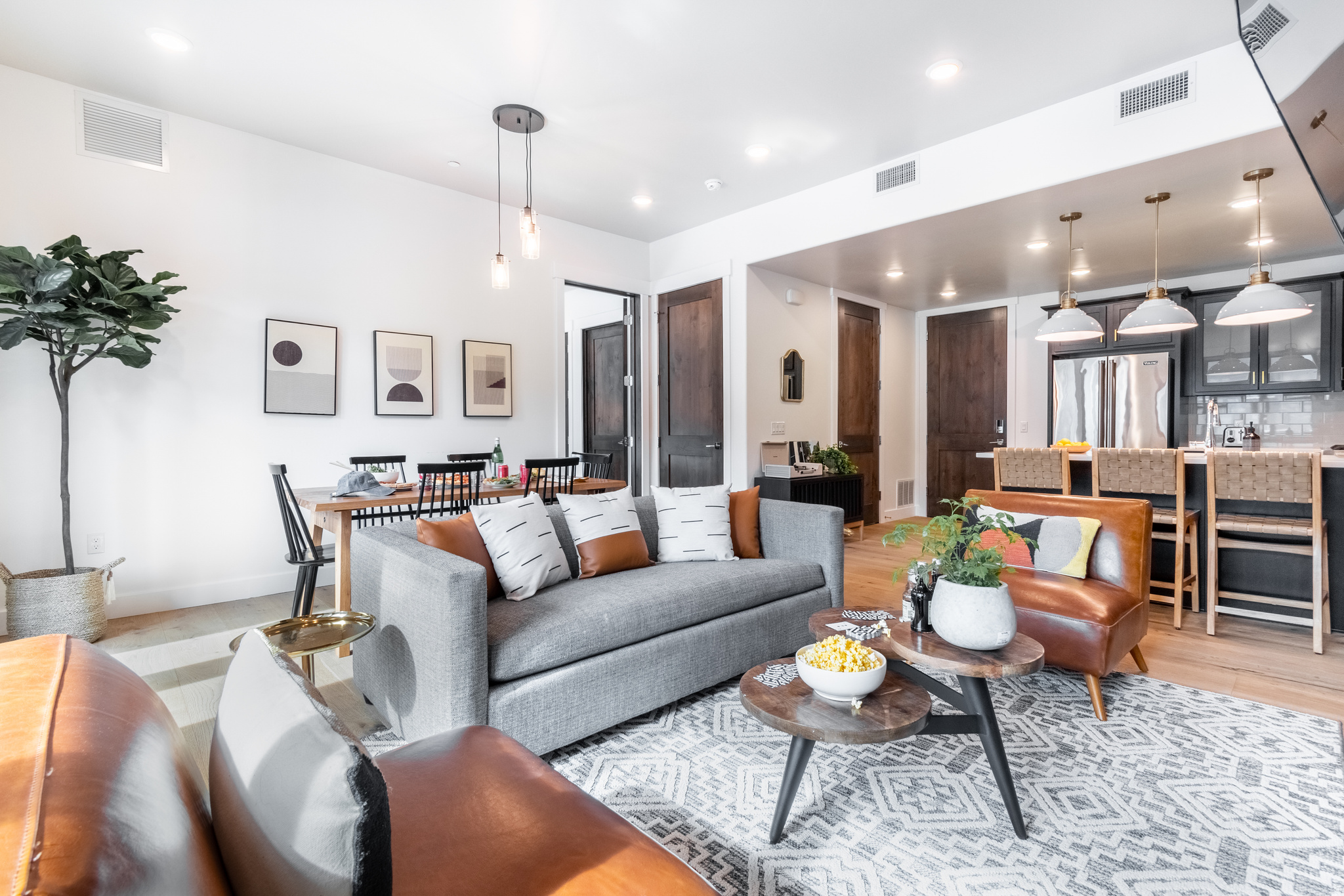 BLACKSTONE FLATS - Residential