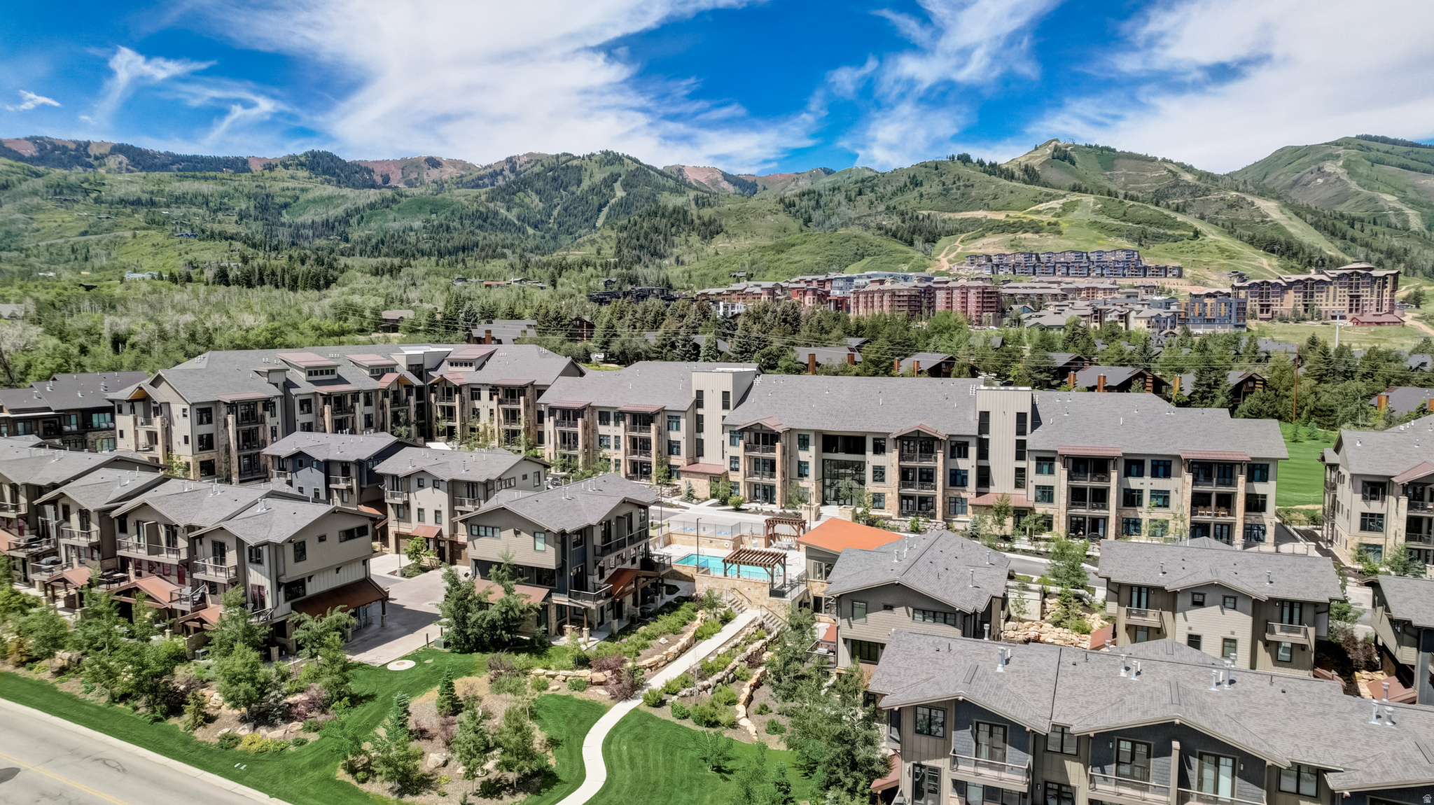 BLACKSTONE FLATS - Residential