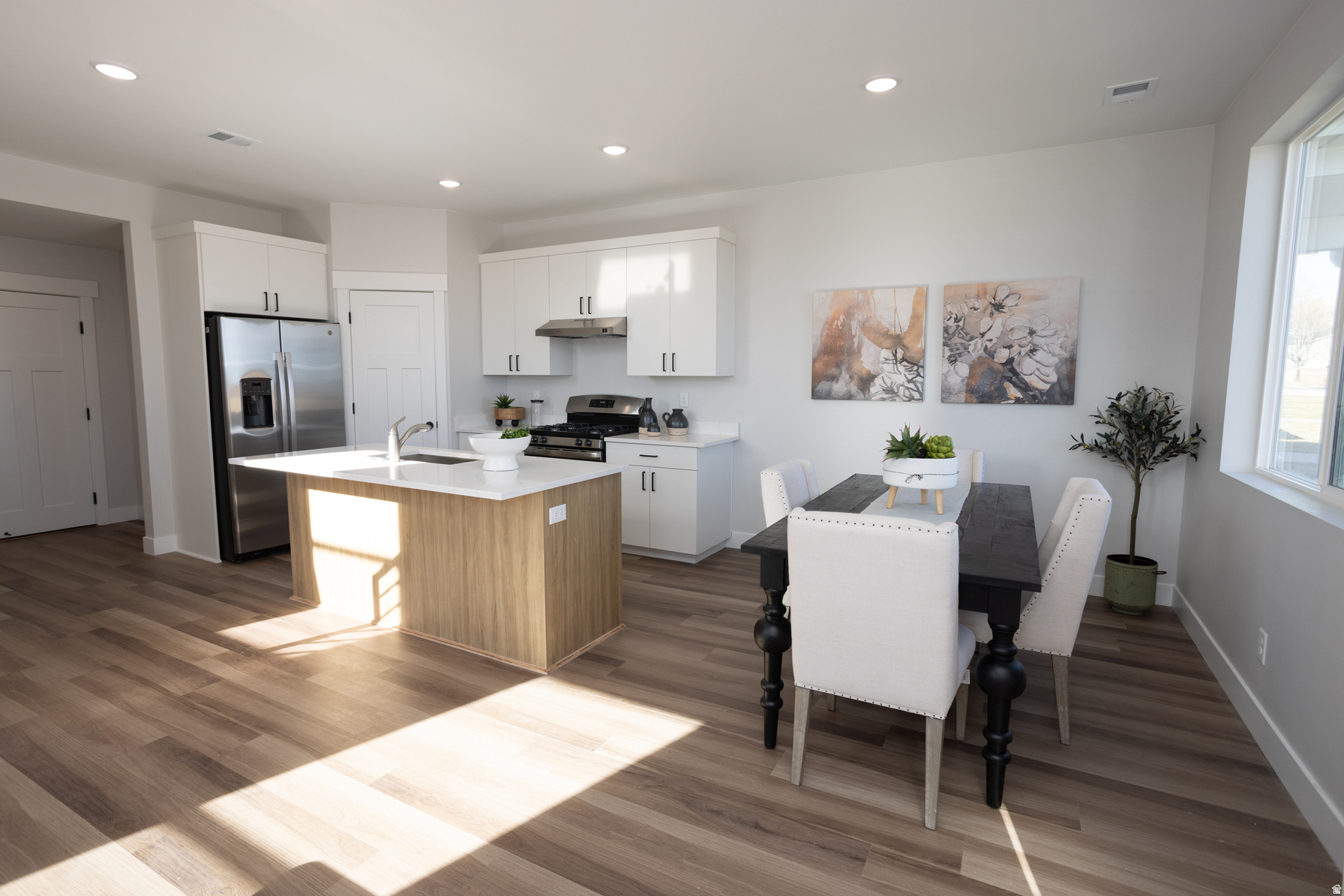 COVE MOUNTAIN TOWNHOMES - Residential