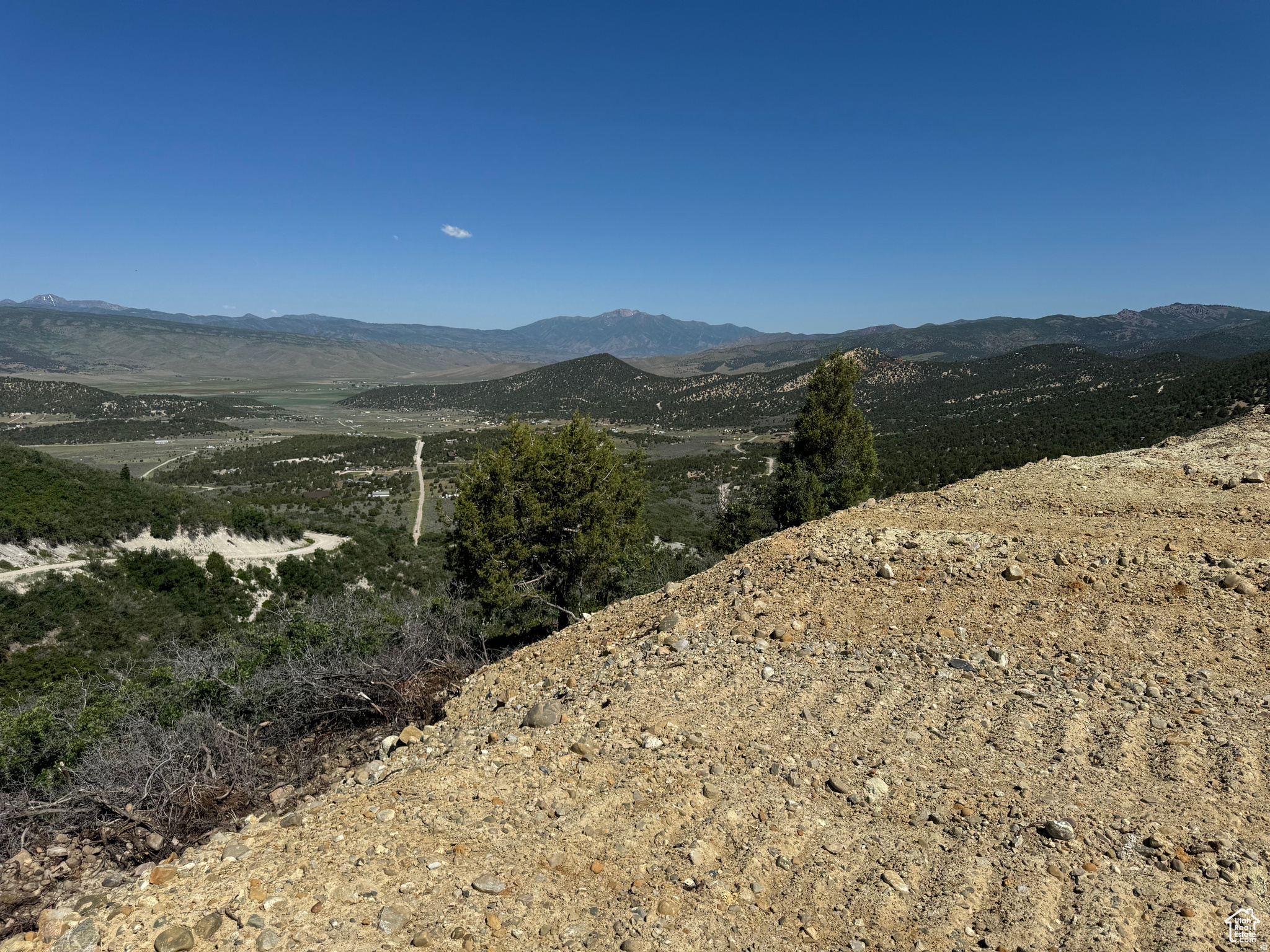 HIDEAWAY VALLEY - Land