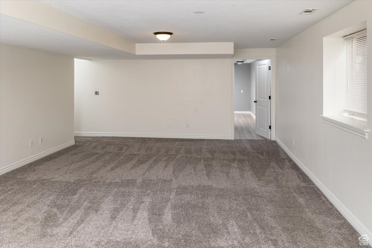 COUNTRY MEADOWS - Residential