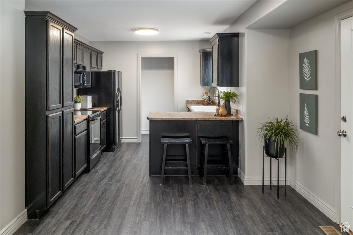 COUNTRY MEADOWS - Residential