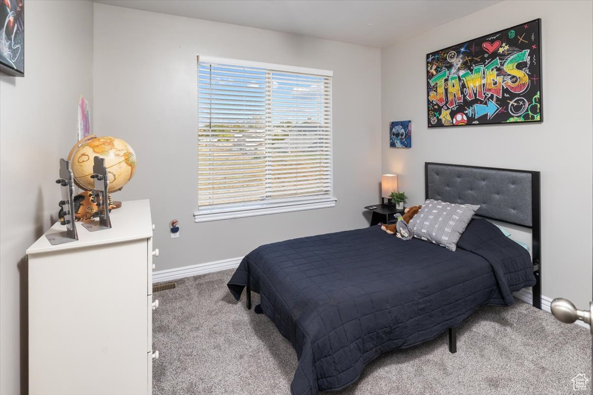 COUNTRY MEADOWS - Residential