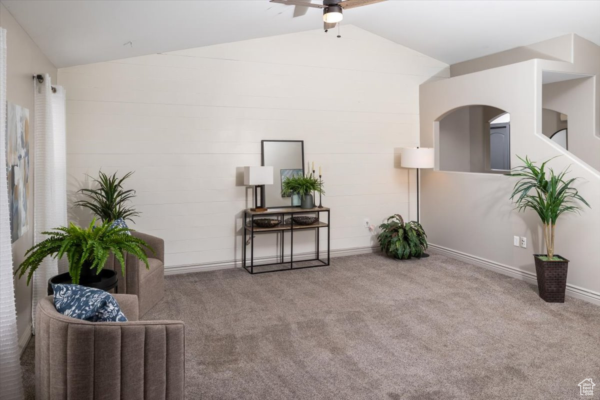 COUNTRY MEADOWS - Residential