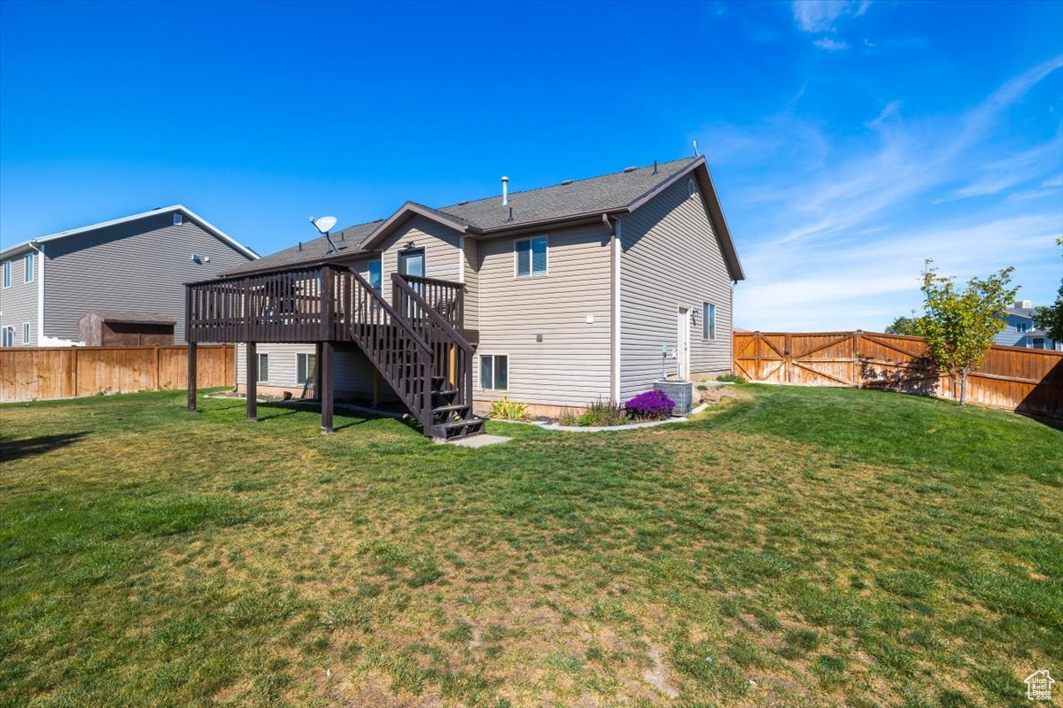 COUNTRY MEADOWS - Residential