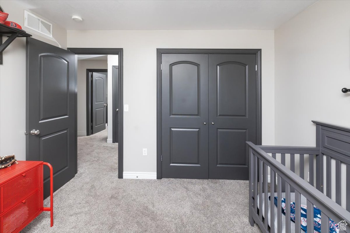 COUNTRY MEADOWS - Residential