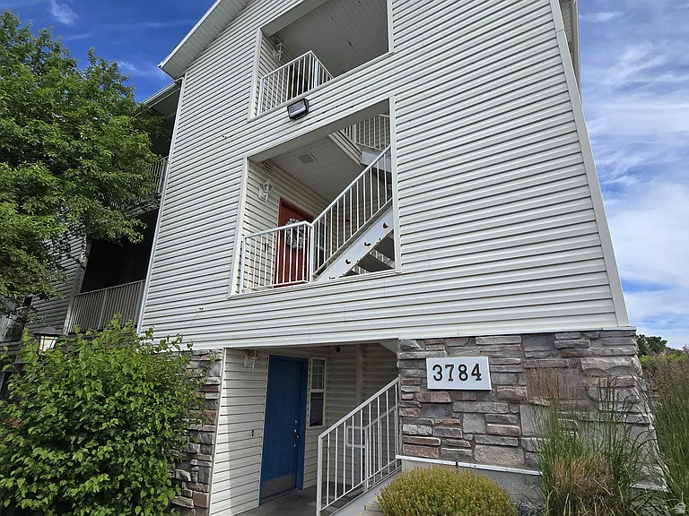 Welcome home to this beautifully maintained 3-bedroom condominium featuring a spacious open-concept floor plan designed for comfortable living and effortless entertaining.  The kitchen is complete with stainless steel appliances. The stove and dishwasher are new and the fridge is included in the Sale as well. The bright kitchen flows seamlessly into the family room, creating the perfect space to gather with family and friends. The spacious primary suite offers a relaxing retreat with a nice sized closet, double sinks and private en-suite bathroom. The oversized second bedroom provides exceptional flexibility and is perfect for guests, a home office, or a growing family. Recent updates include a brand-new HVAC system and freshly painted cabinets throughout, giving the home a fresh, modern feel. Enjoy an active lifestyle with outstanding community amenities, including a swimming pool, fitness center, tennis and basketball courts, walking trails, and a playground. This move-in-ready home has been lovingly cared for and is ready for its next owner. Come experience everything this wonderful home and community have to offer-you won't want to miss it!  Square footage figures are provided as a courtesy estimate only and were obtained from county records .  Buyer is advised to obtain an independent measurement.