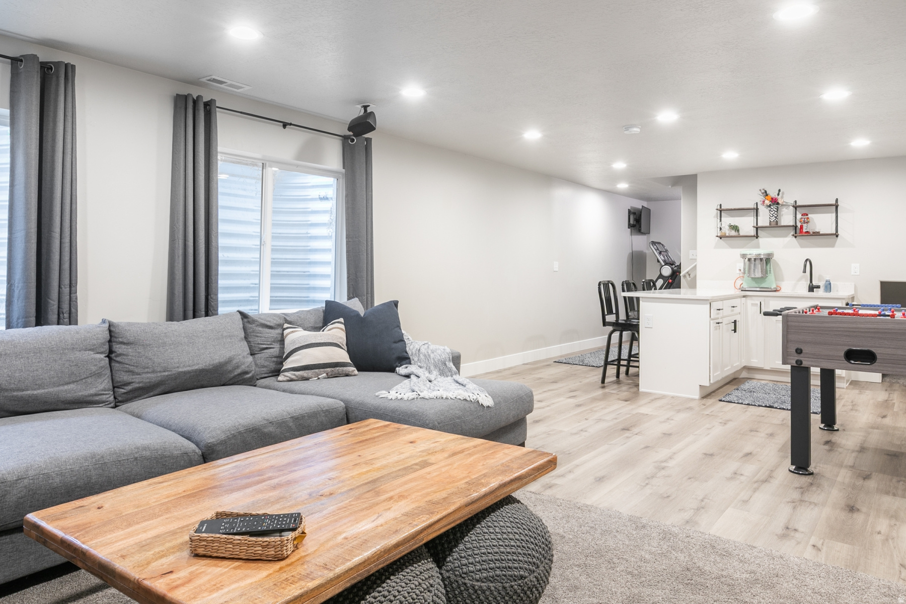 MEADOWS - Residential