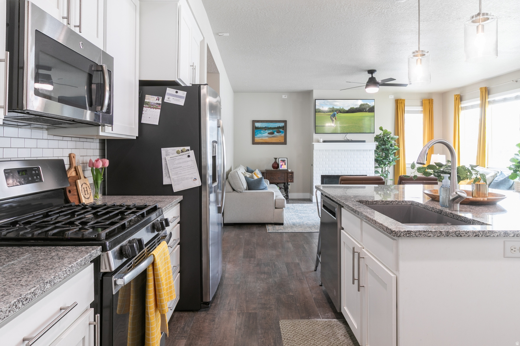 MEADOWS - Residential