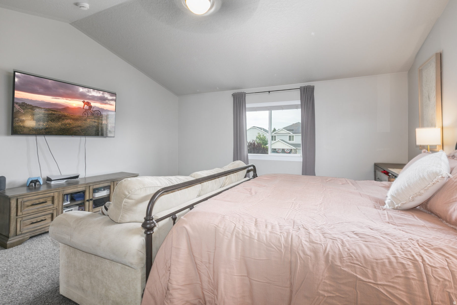 MEADOWS - Residential