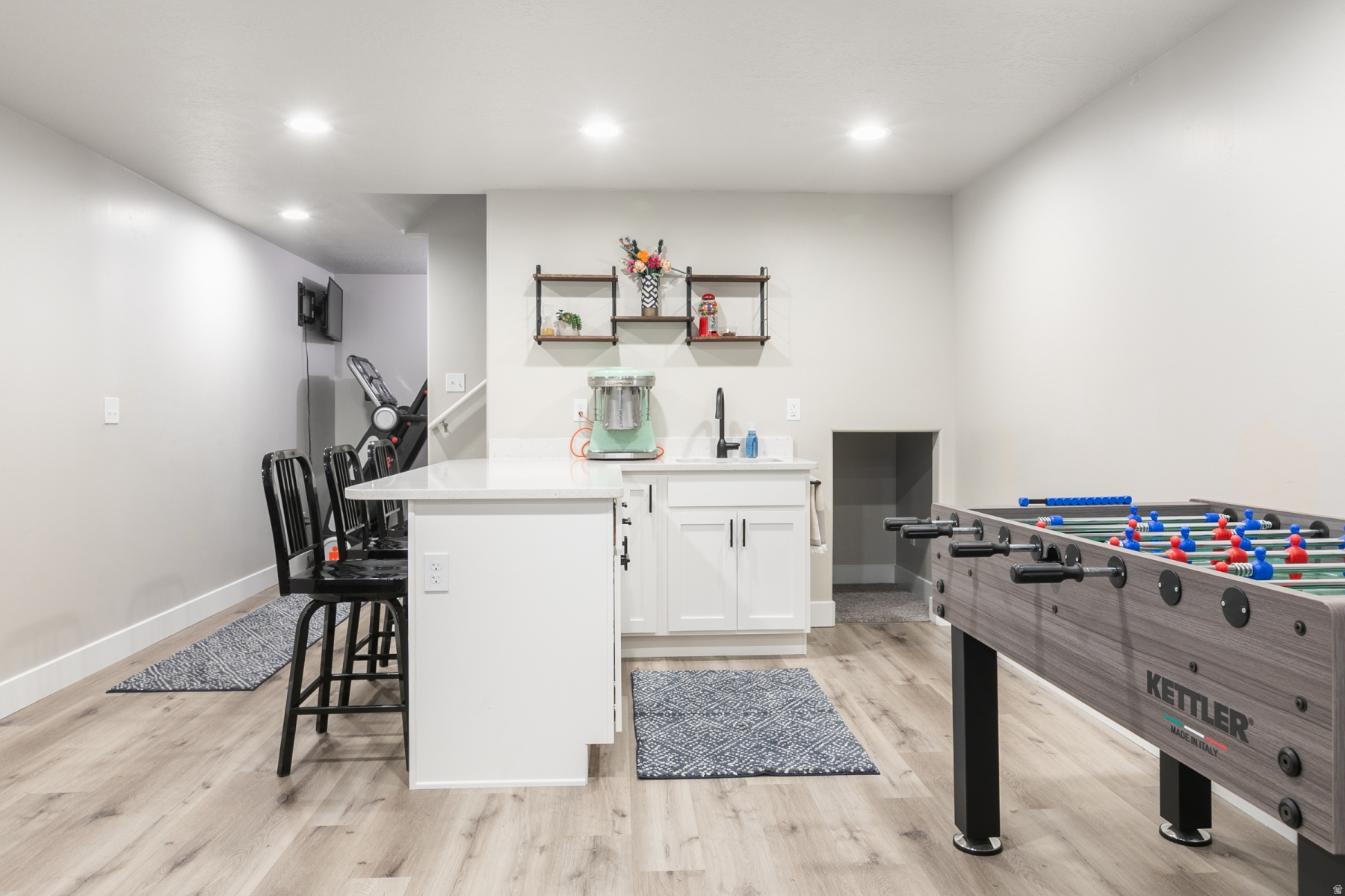 MEADOWS - Residential