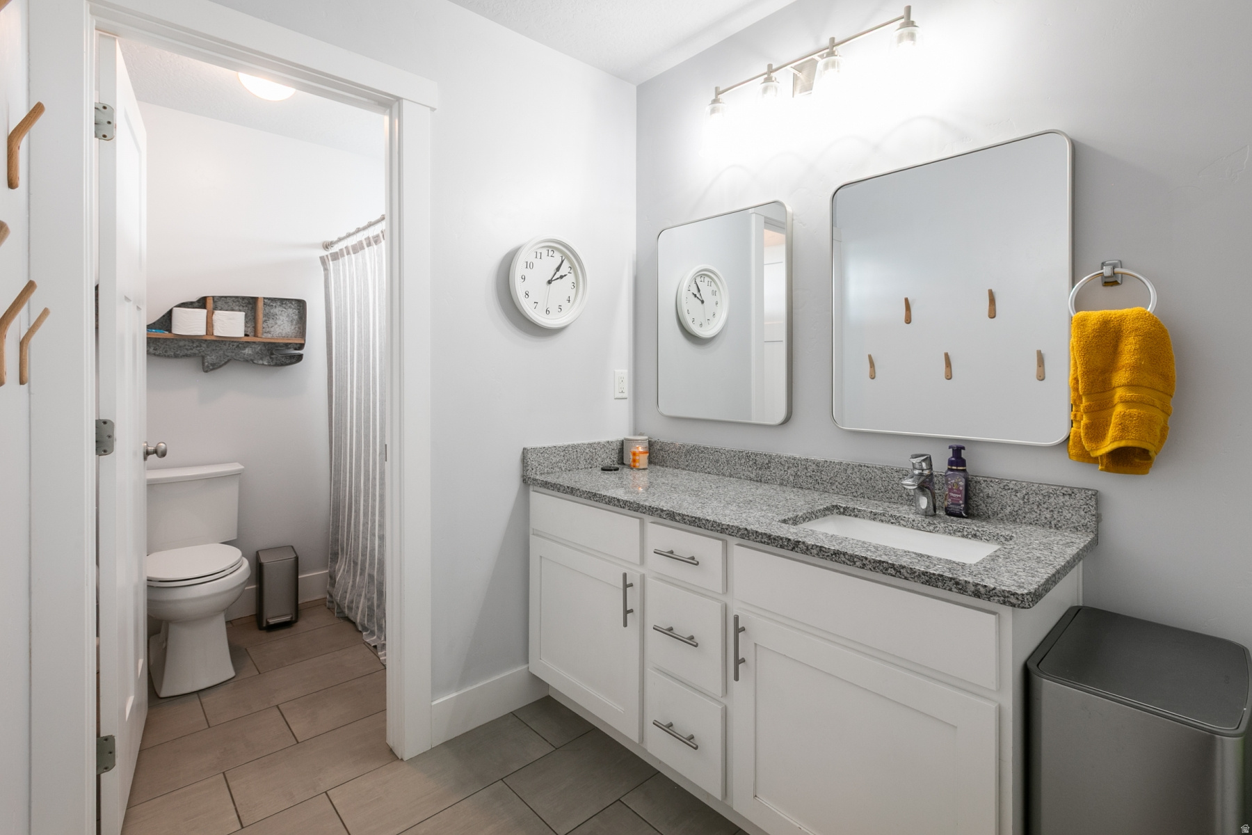 MEADOWS - Residential