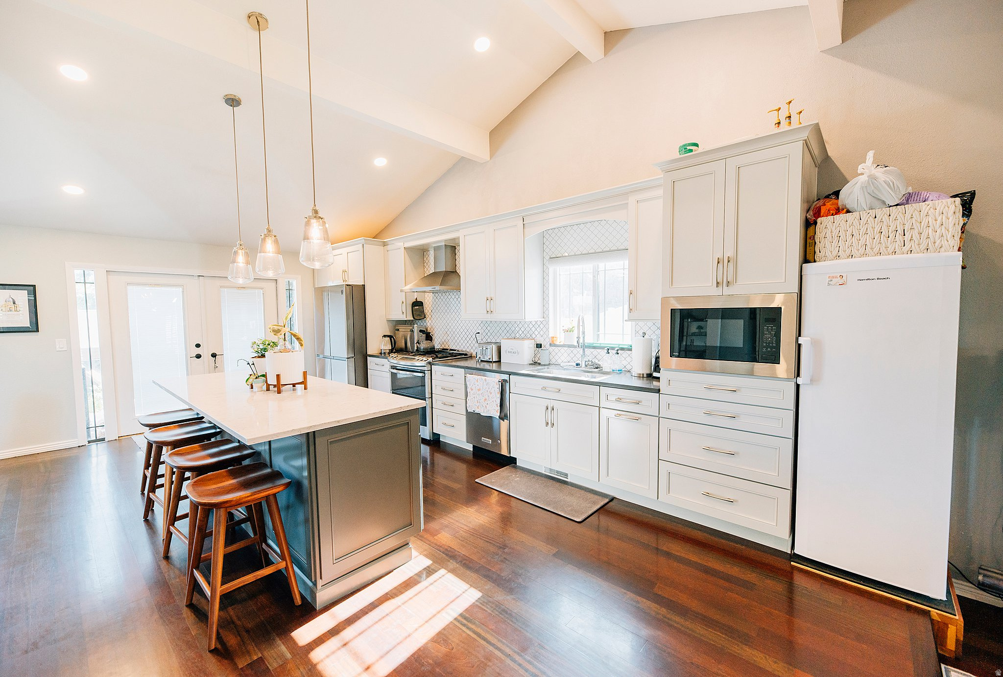 CHELSEA COVE - Residential