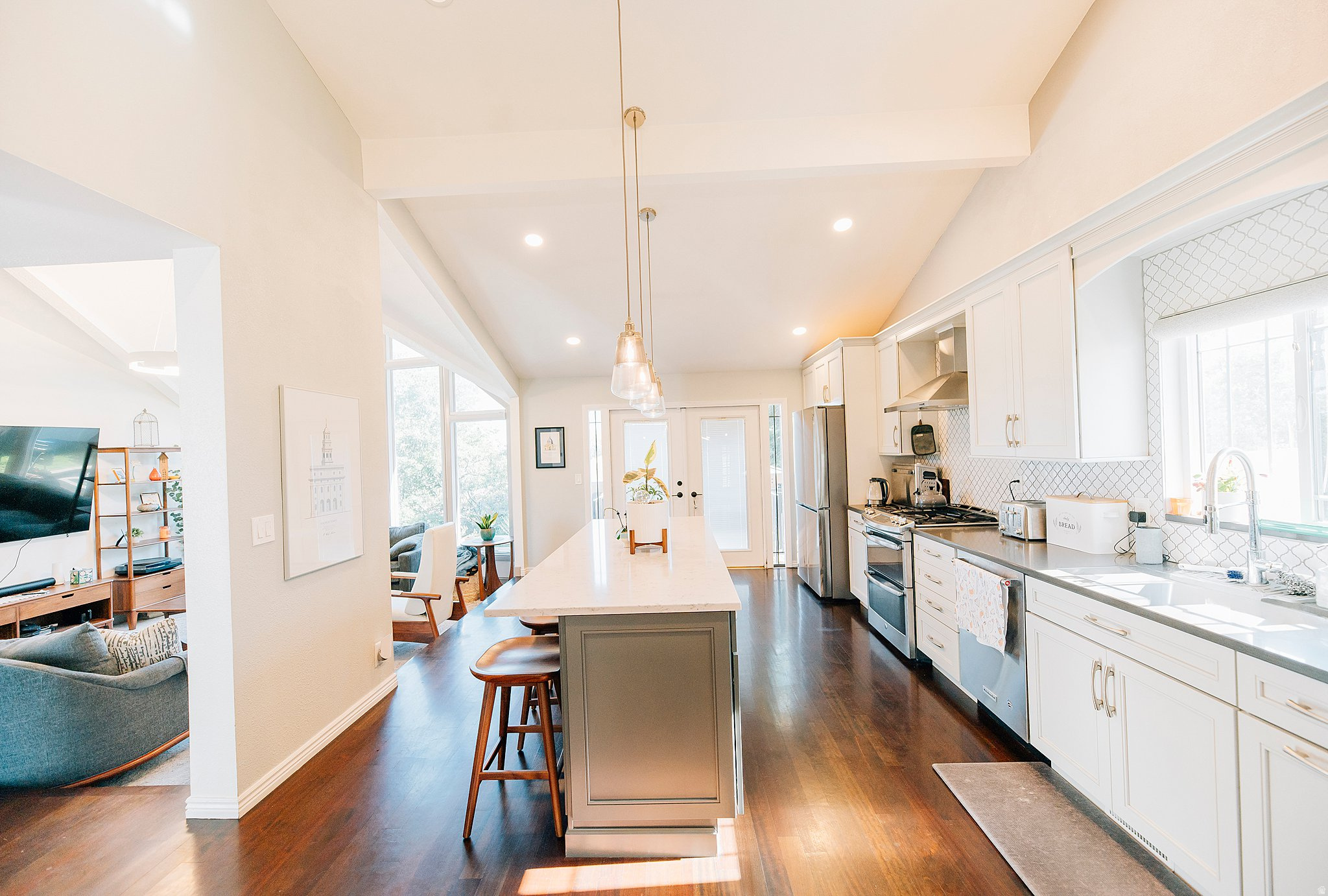 CHELSEA COVE - Residential
