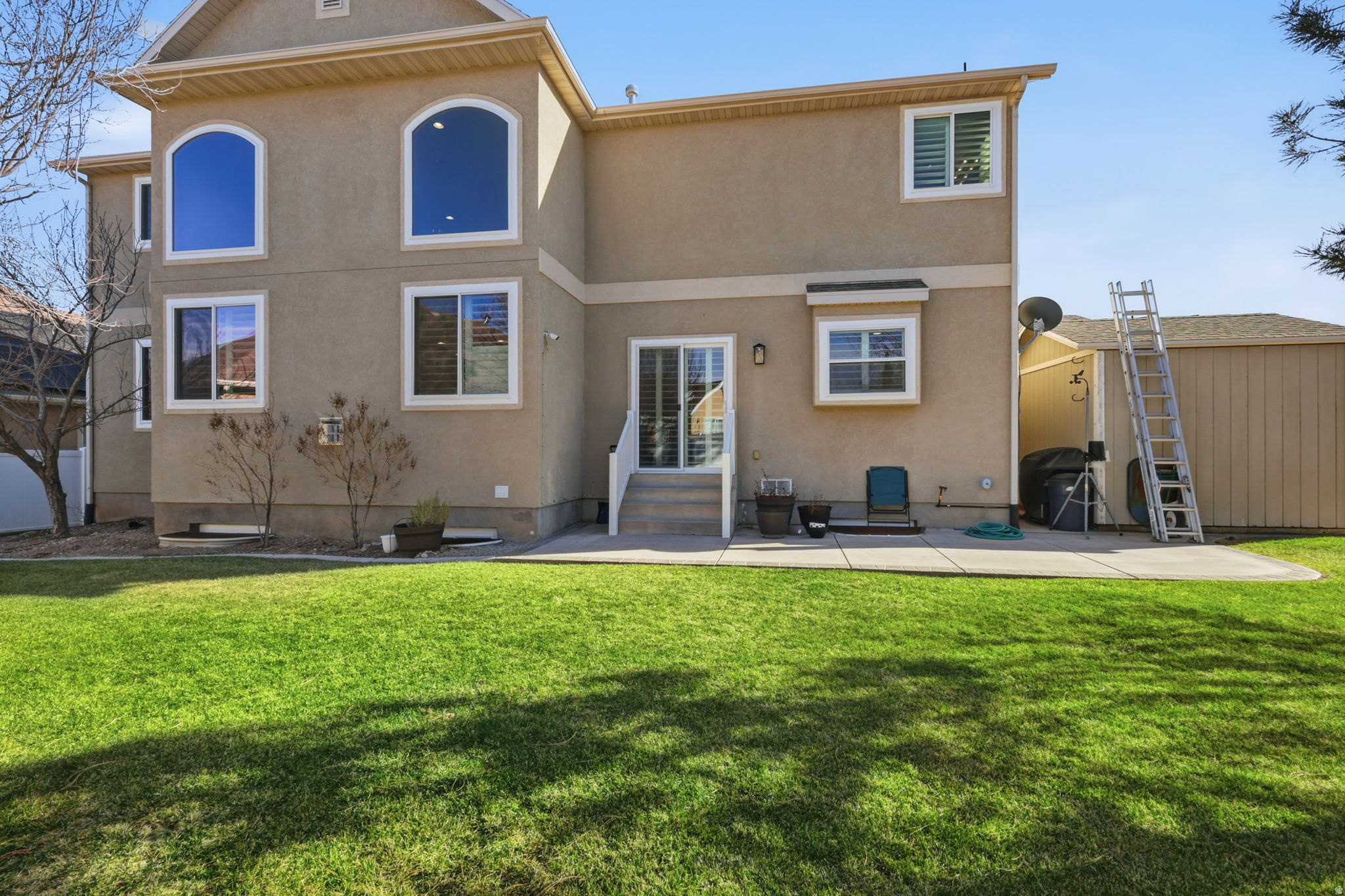 MEADOWS - Residential