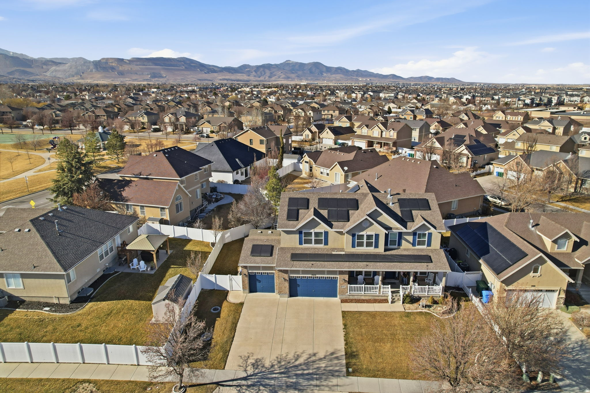 MEADOWS - Residential