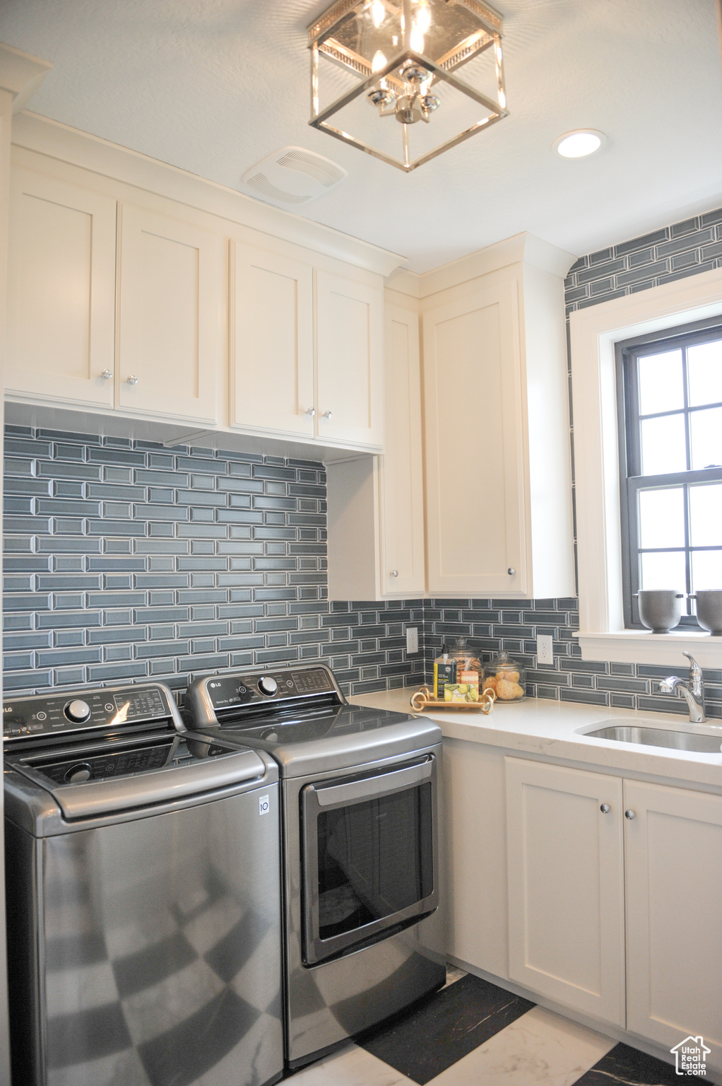 GARRETT'S PLACE - Residential