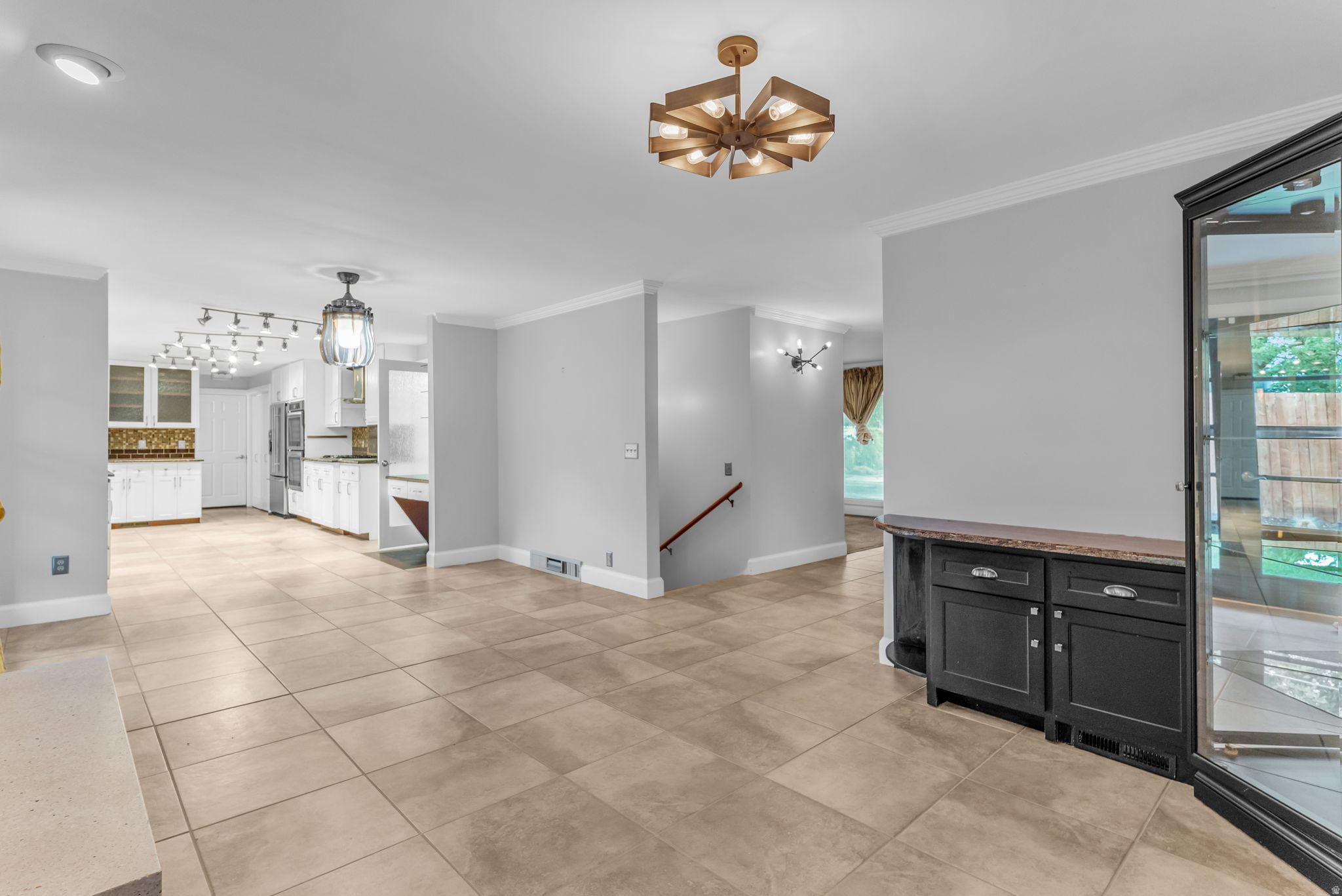 LAURELWOOD ESTATES - Residential