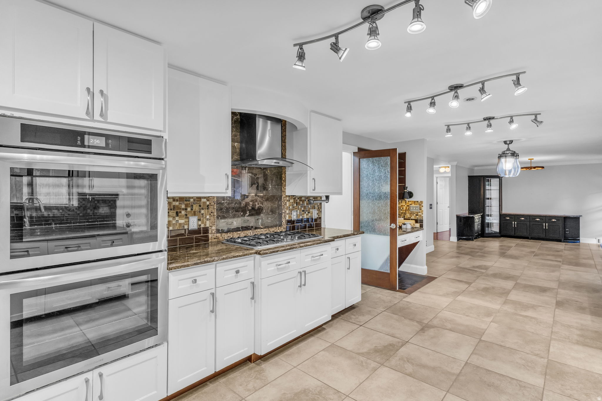 LAURELWOOD ESTATES - Residential