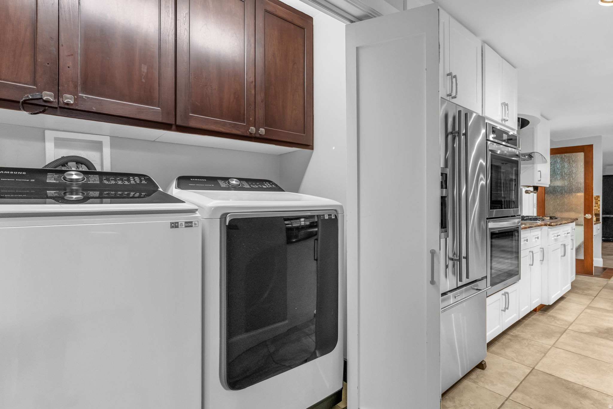 LAURELWOOD ESTATES - Residential