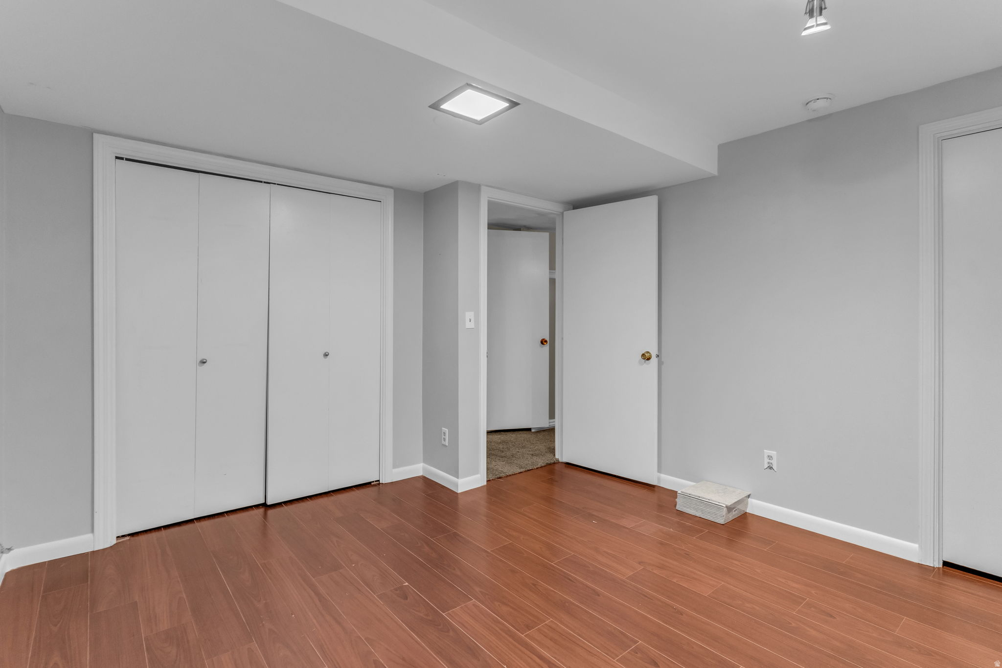 LAURELWOOD ESTATES - Residential