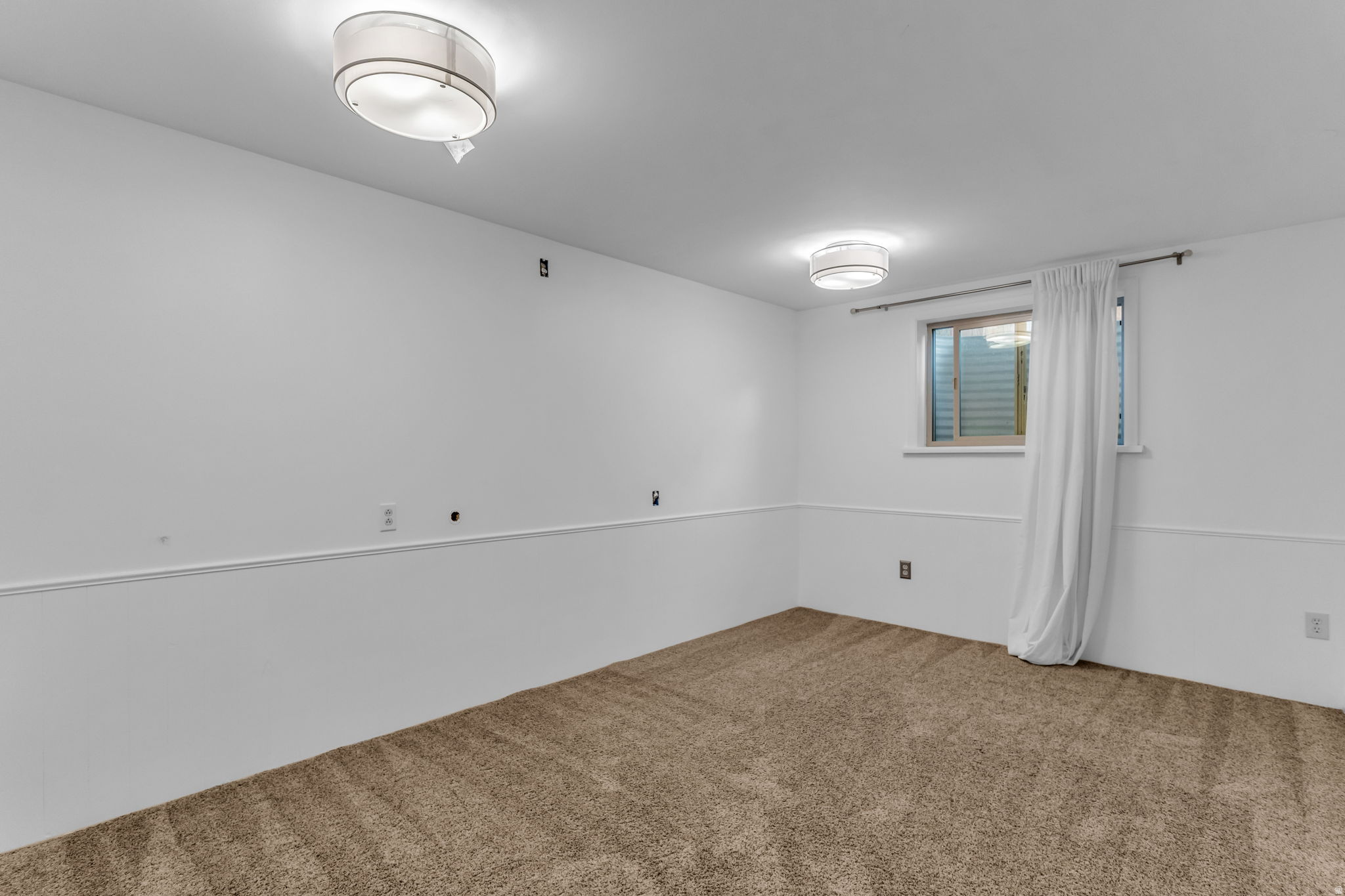LAURELWOOD ESTATES - Residential