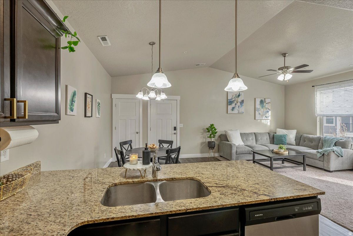 HORIZON HEIGHTS - Residential