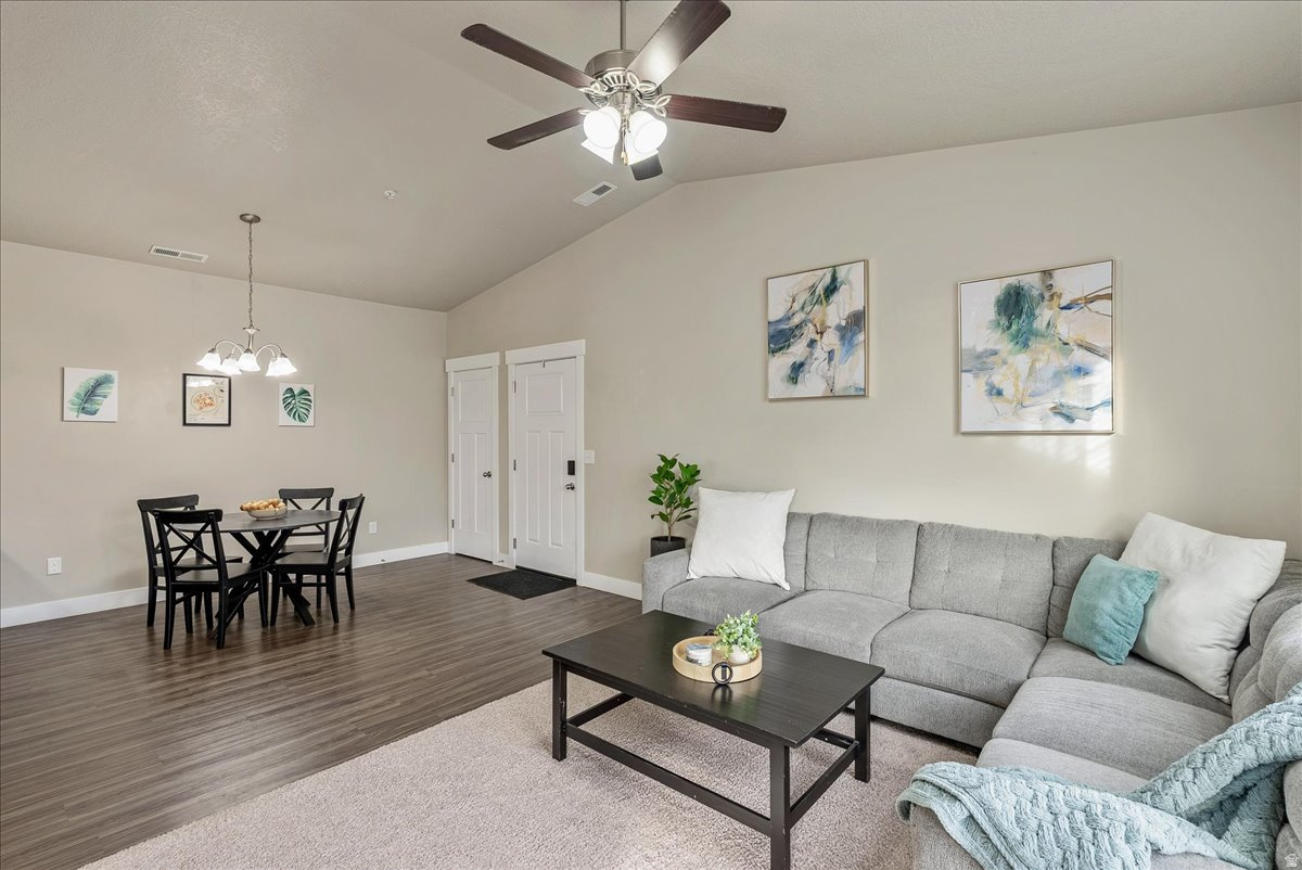 HORIZON HEIGHTS - Residential