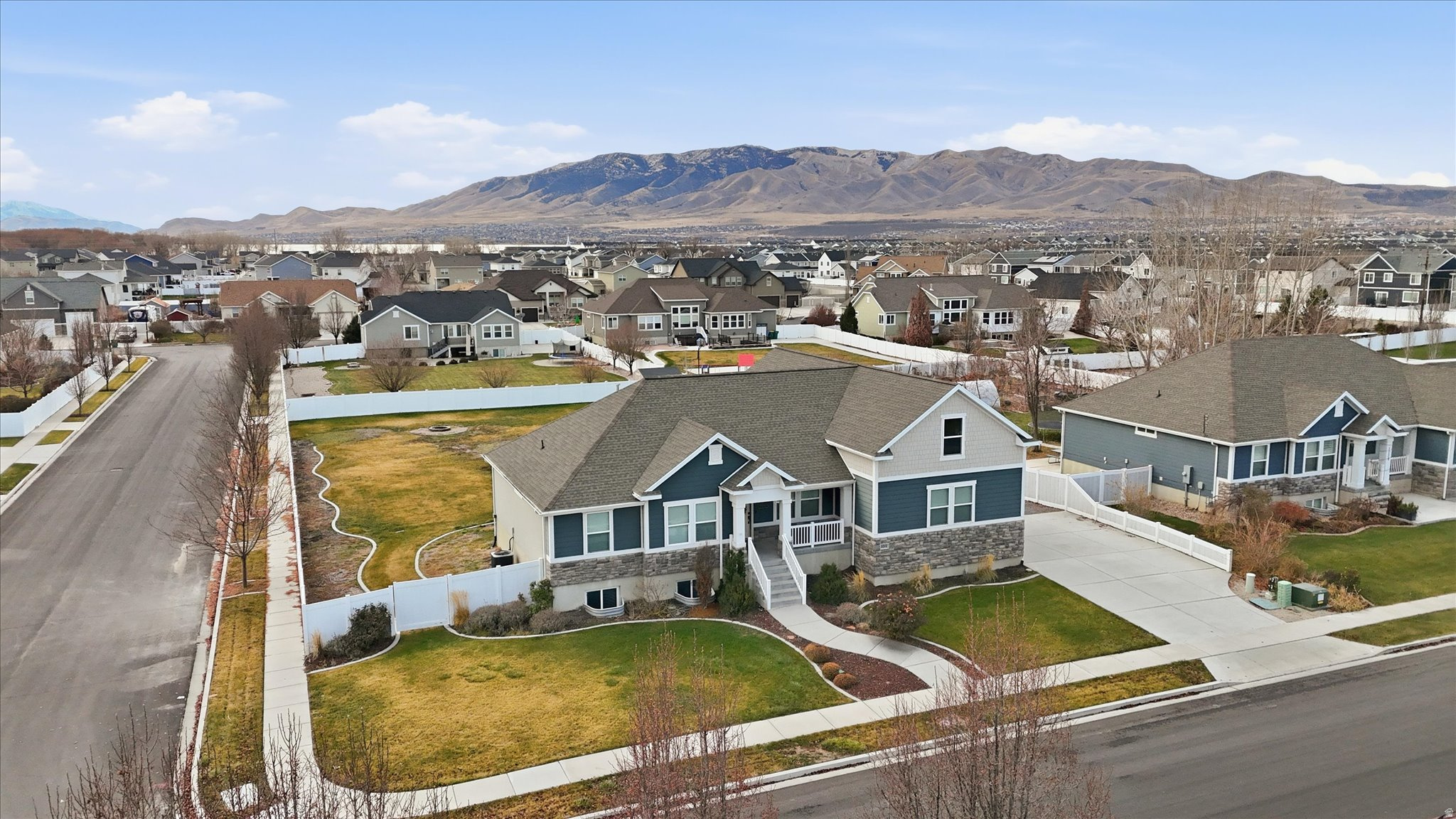 SNOWS SPRINGS - Residential