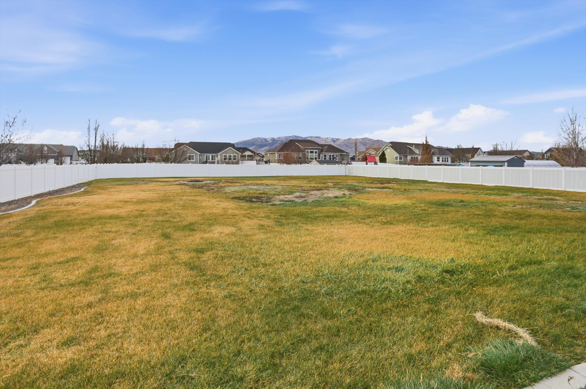 SNOWS SPRINGS - Residential