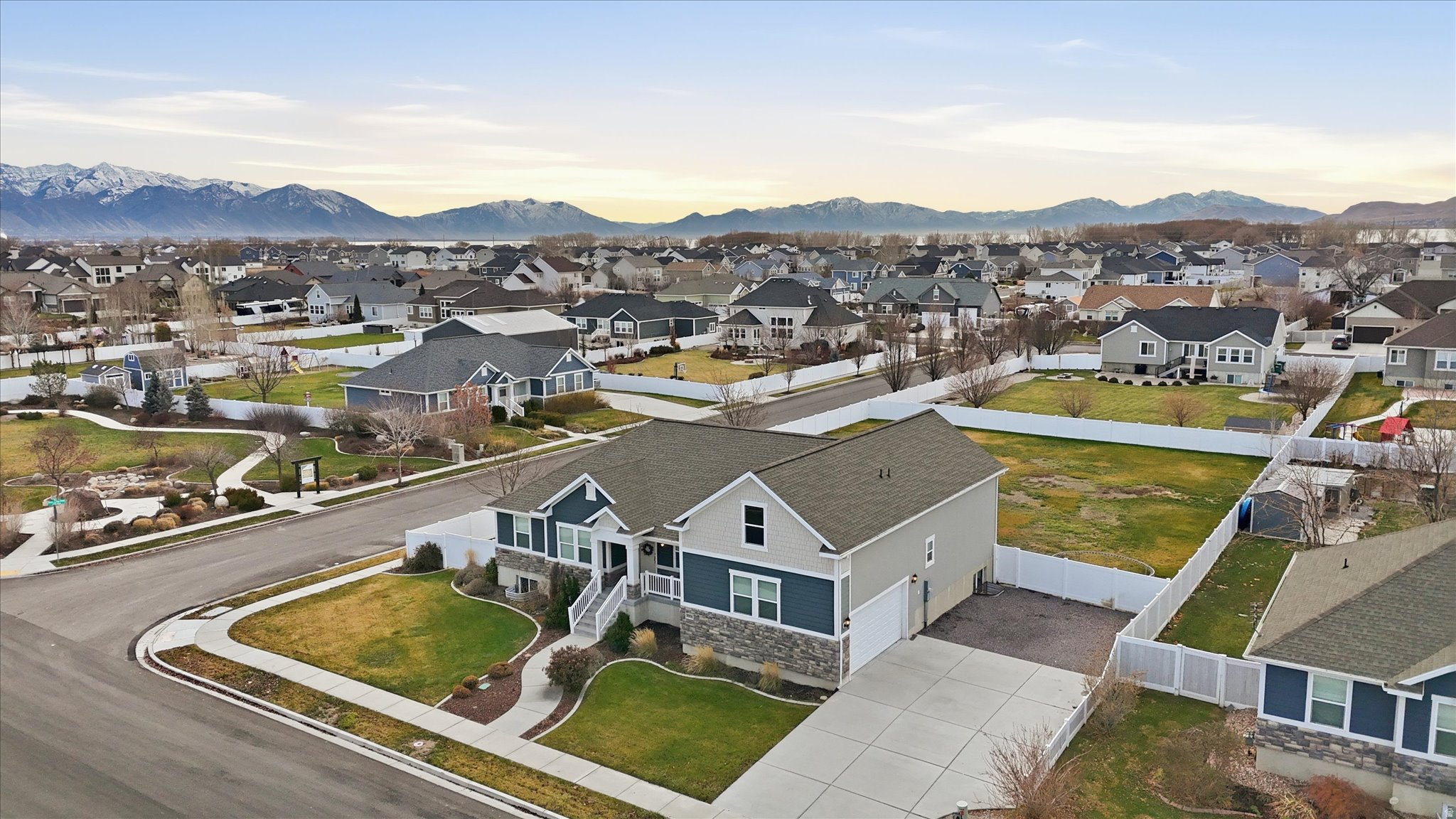 SNOWS SPRINGS - Residential