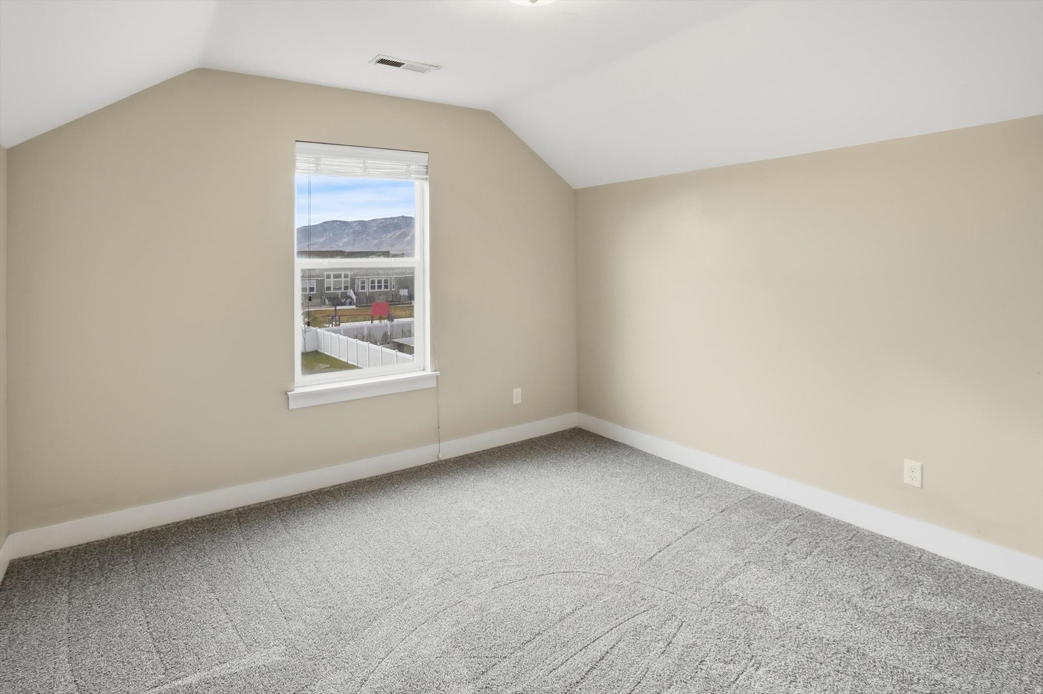 SNOWS SPRINGS - Residential