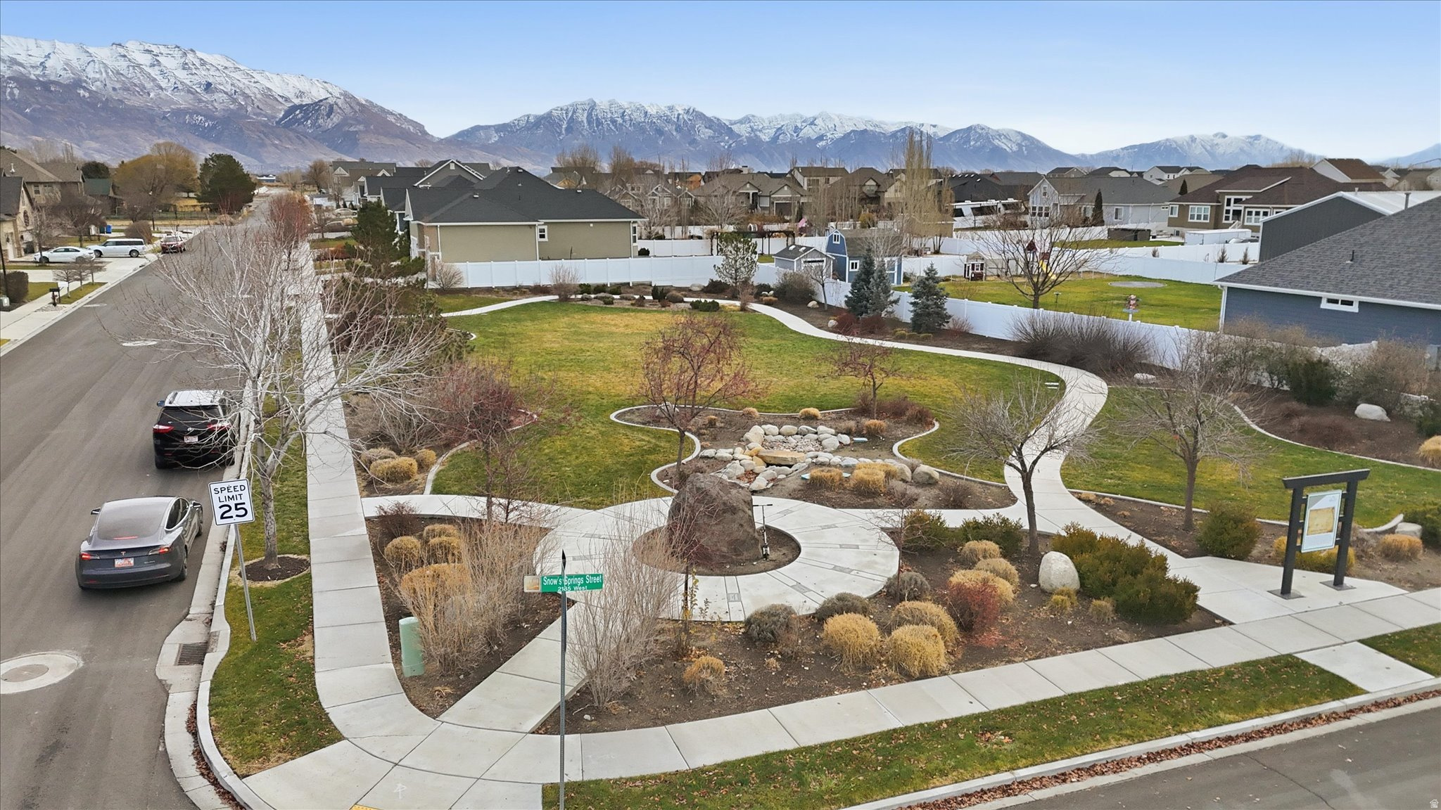 SNOWS SPRINGS - Residential