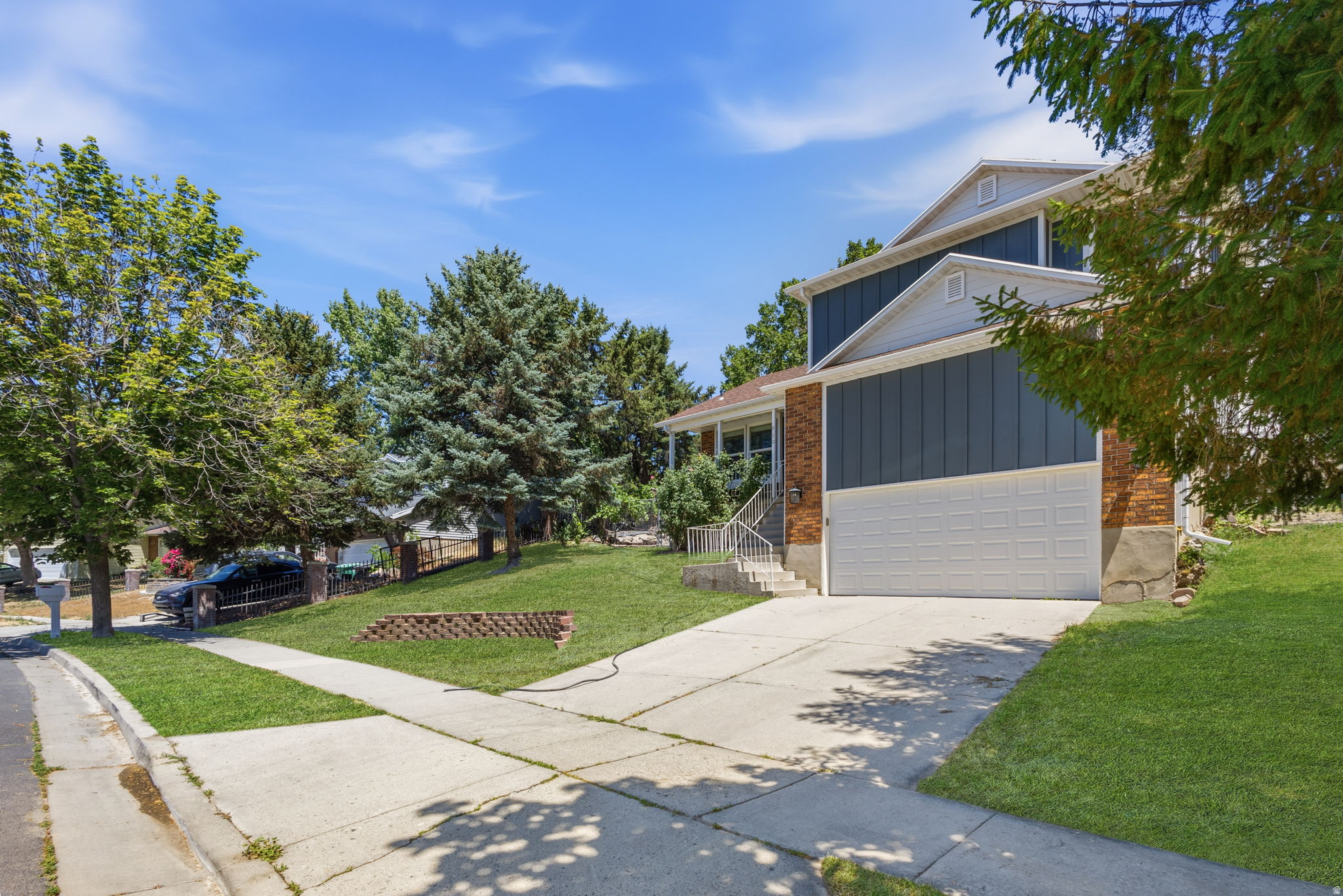 RIVER OAKS SUB - Residential