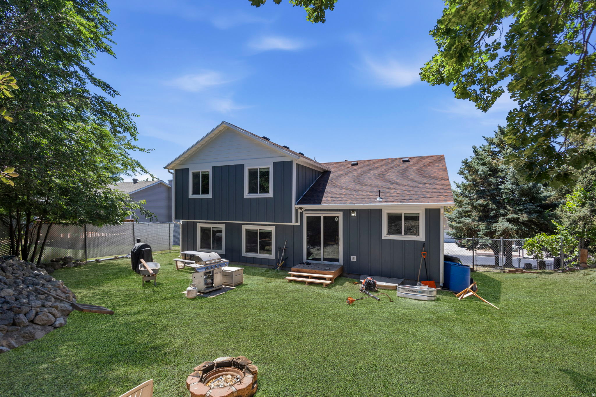 RIVER OAKS SUB - Residential