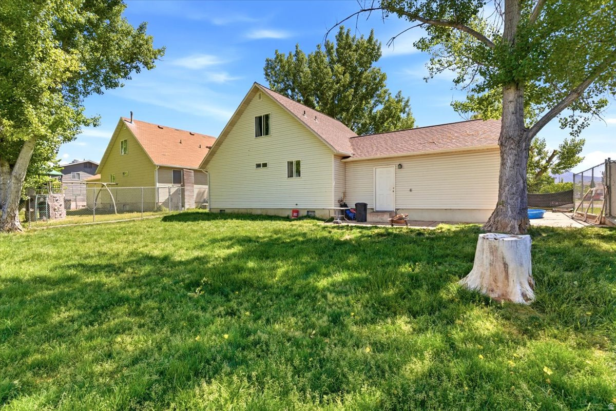 ROYAL MEADOWS - Residential