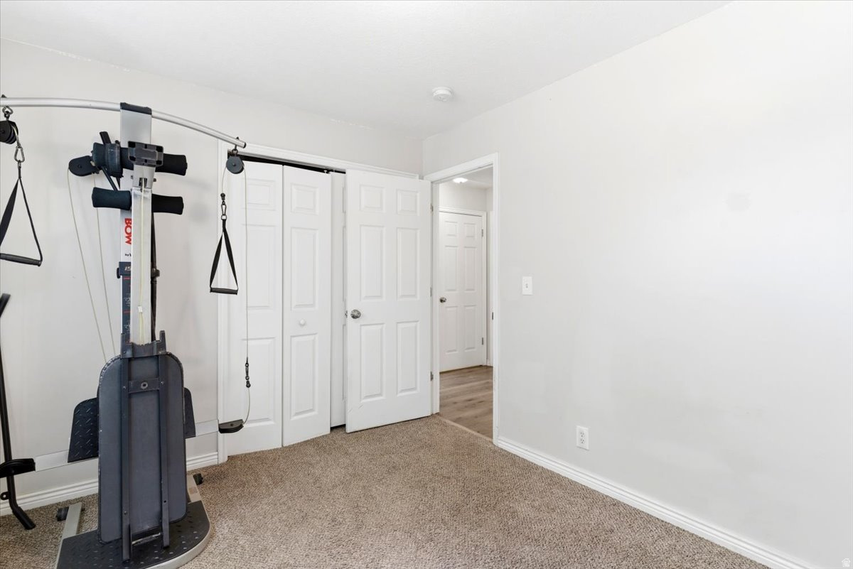 ROYAL MEADOWS - Residential