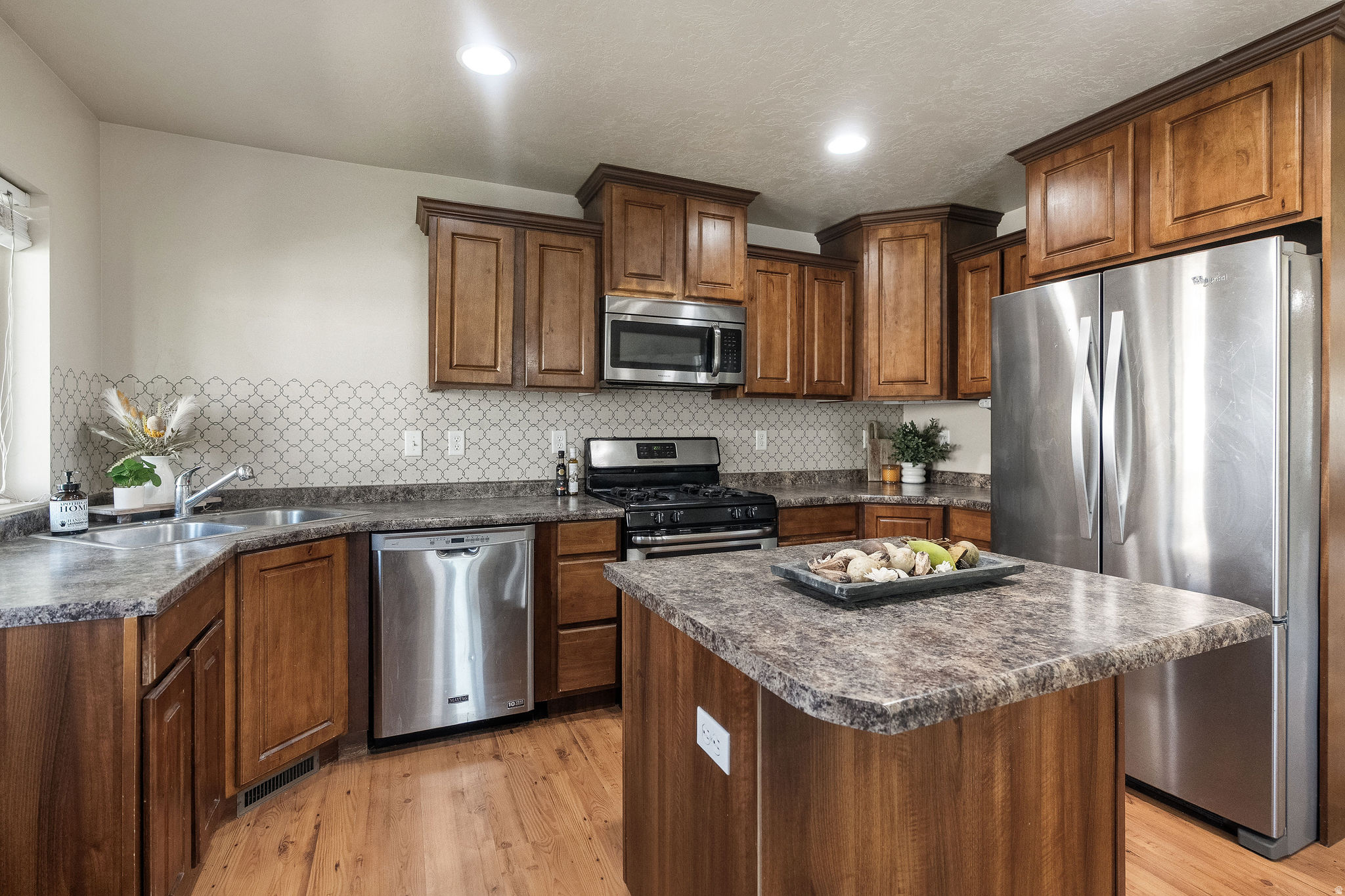 MT. AIREY - Residential