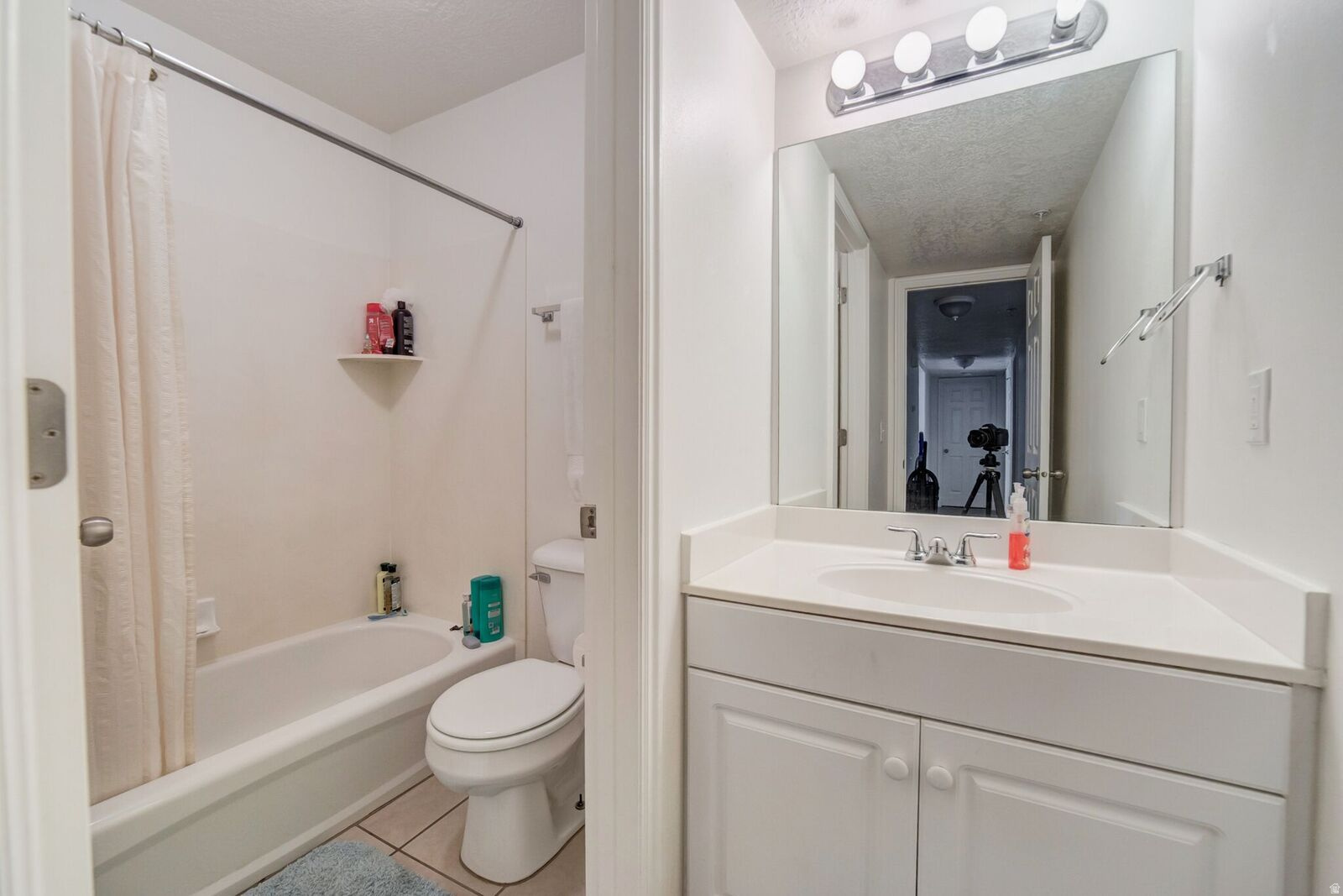 BAYWOOD CONDO - Residential