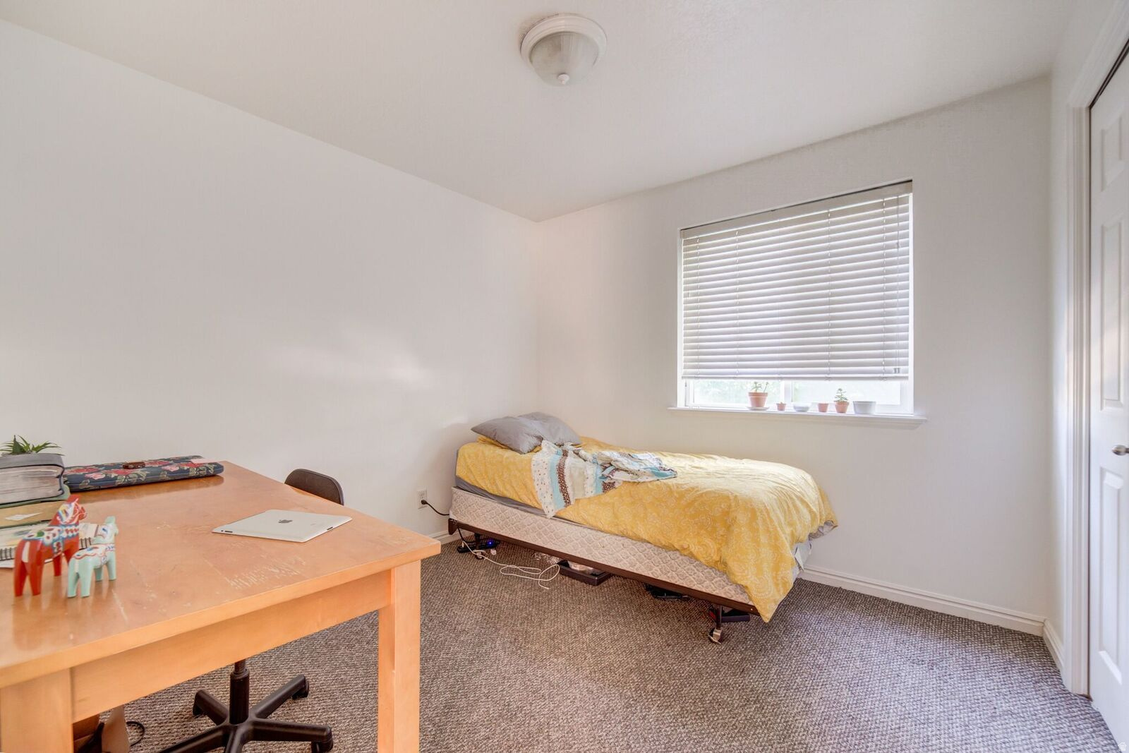 BAYWOOD CONDO - Residential