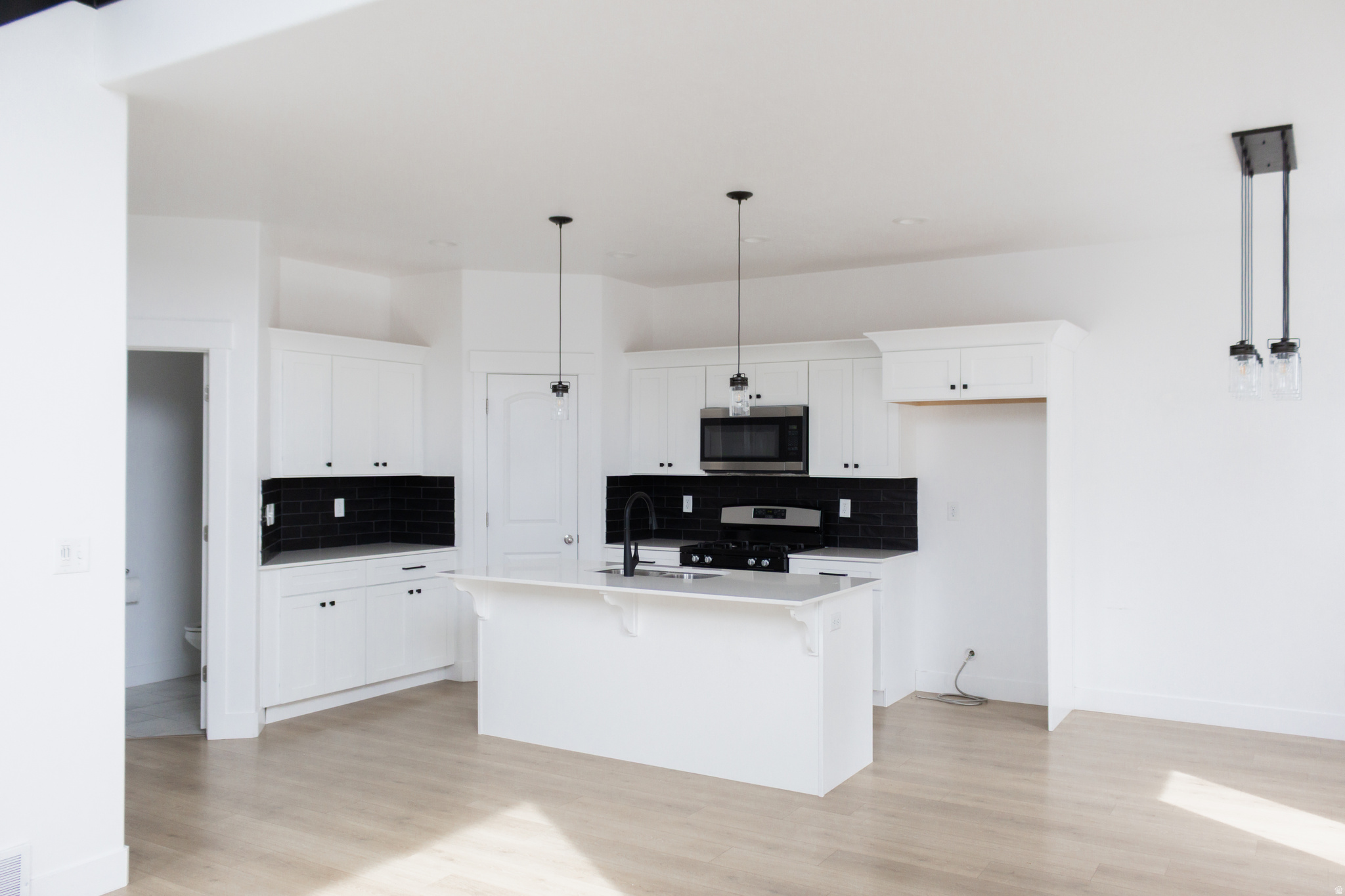 NORTH POINTE VILLAGE - Residential
