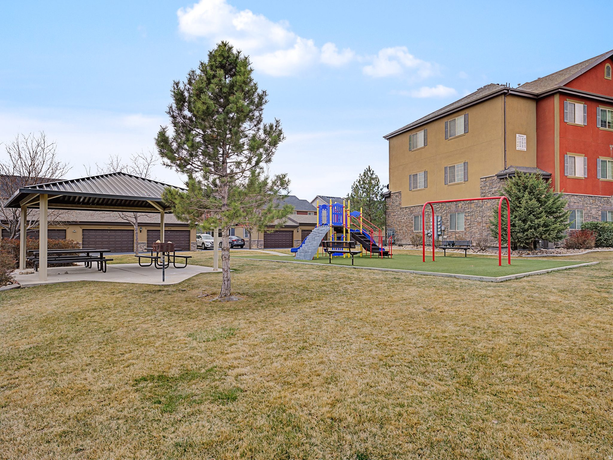 JORDAN RIDGE CONDOMINIUM - Residential