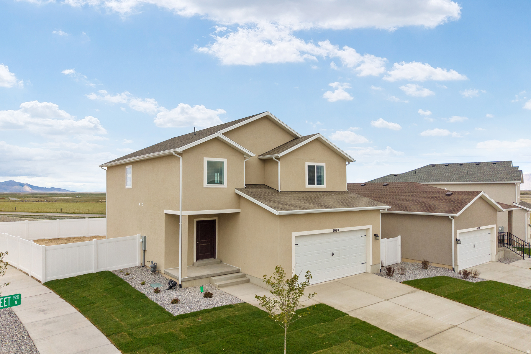 DESERT EDGE - Residential