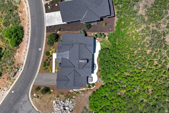 SOARING HAWK AT HIDEOUT - Residential