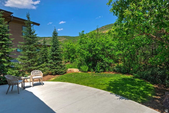 SOARING HAWK AT HIDEOUT - Residential
