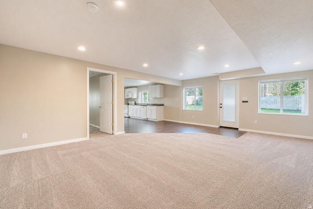 CAMBRIDGE FARMS - Residential